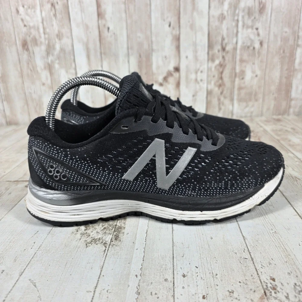 New Balance 880v8 Womens Running Shoes Black Silver W880BK8 Size 8 Wide D